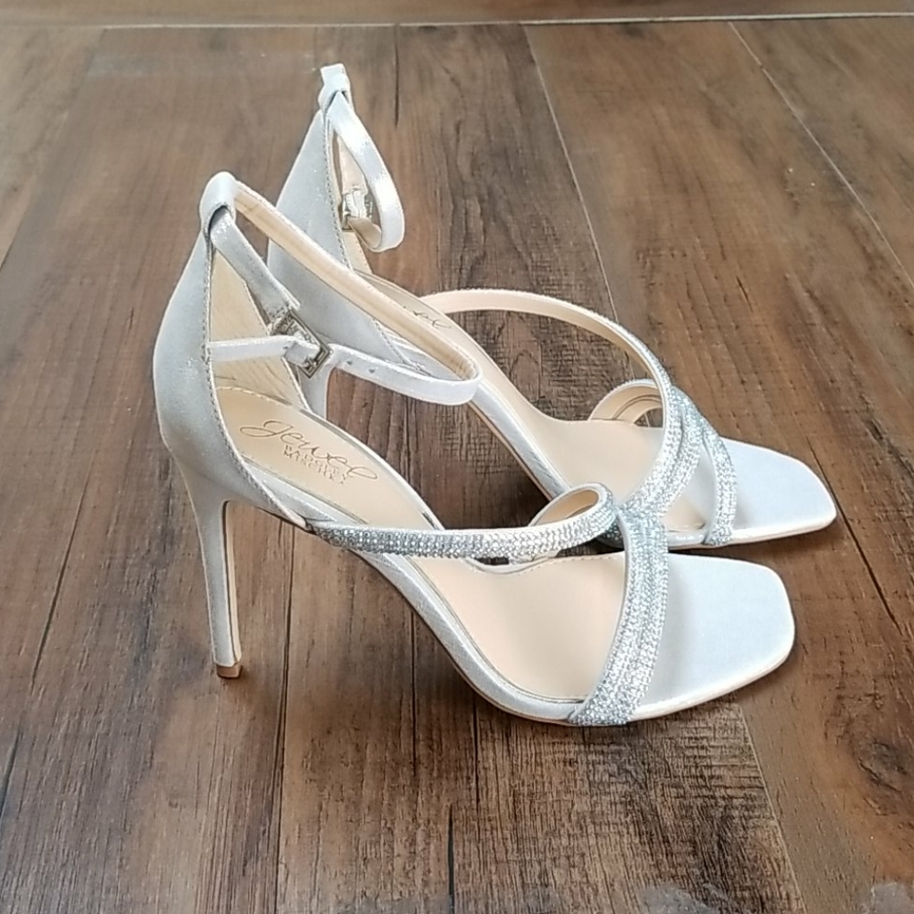 Jewel Badgley Mischka Naylor Evening Shoes Women's - Picture 3 of 4